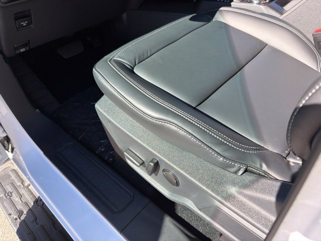New 2026 White Ford Outer Banks image 12