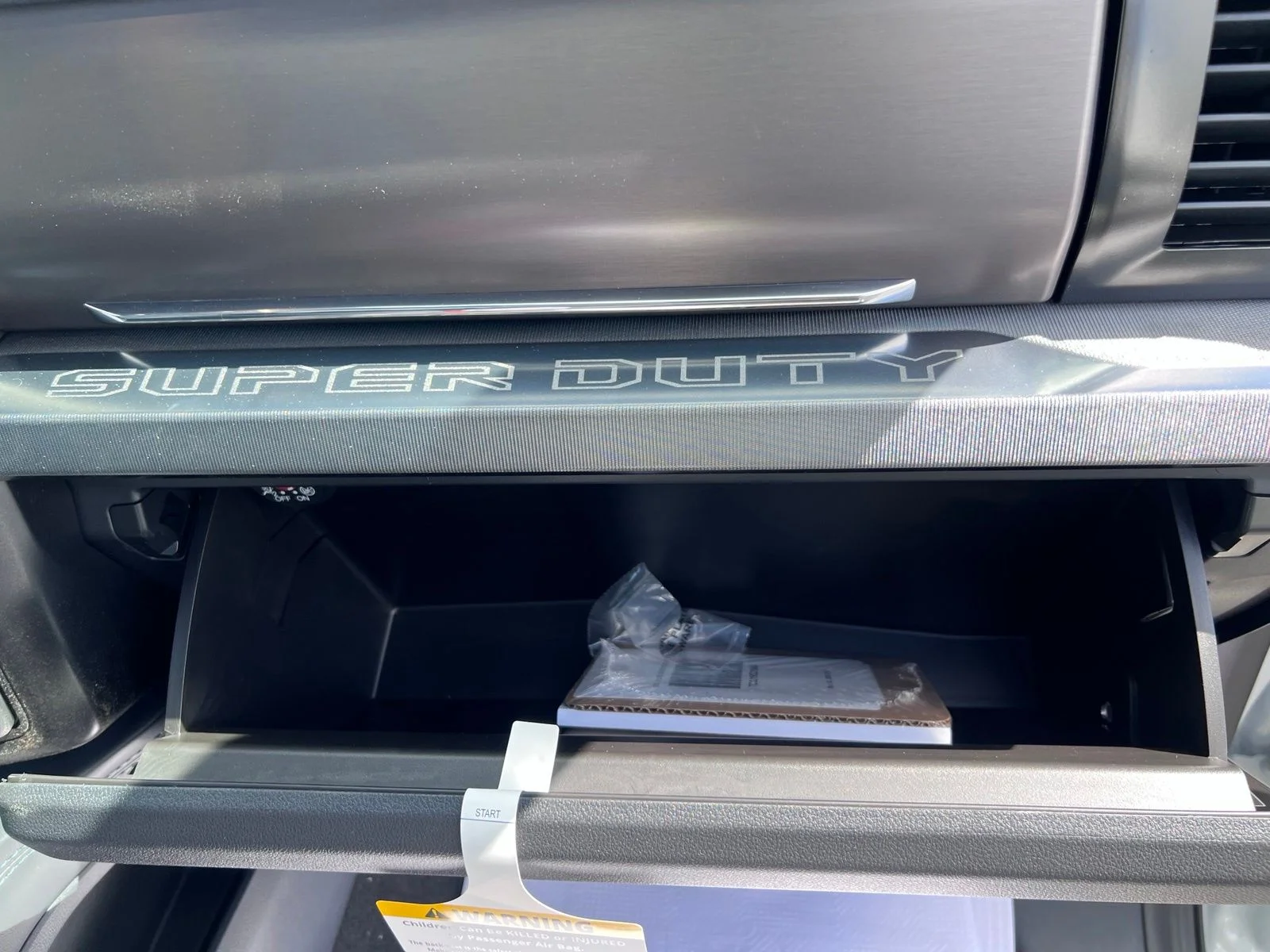New 2026 Star White Metallic Tri-Coat Ford F-350® Platinum® image 66