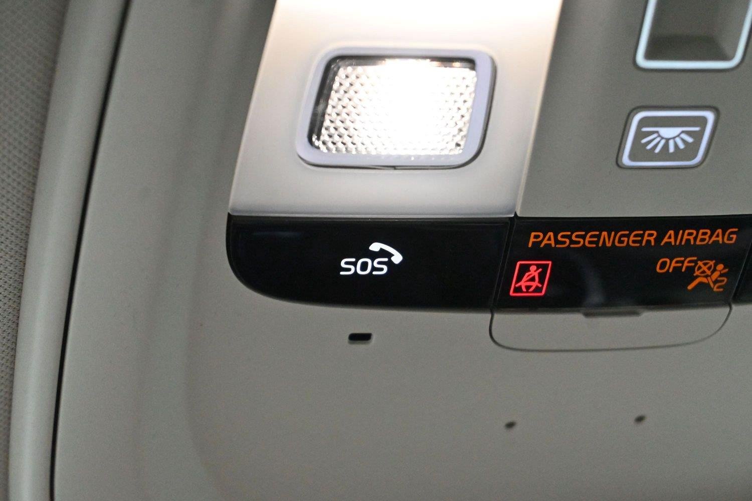 Used 2023 Denim Blue Metallic Volvo Plus image 28