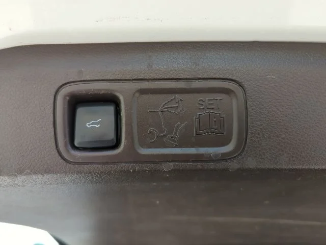 Used 2024 White Ford King Ranch image 26