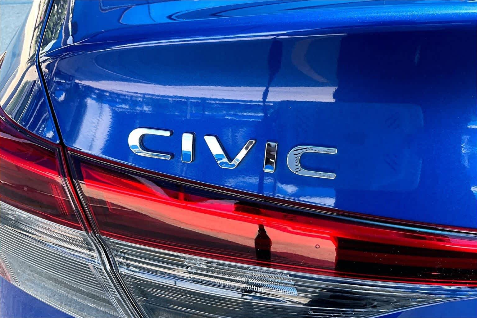 Used 2024 Aegean Blue Metallic Honda 1.5T 4D EX image 10