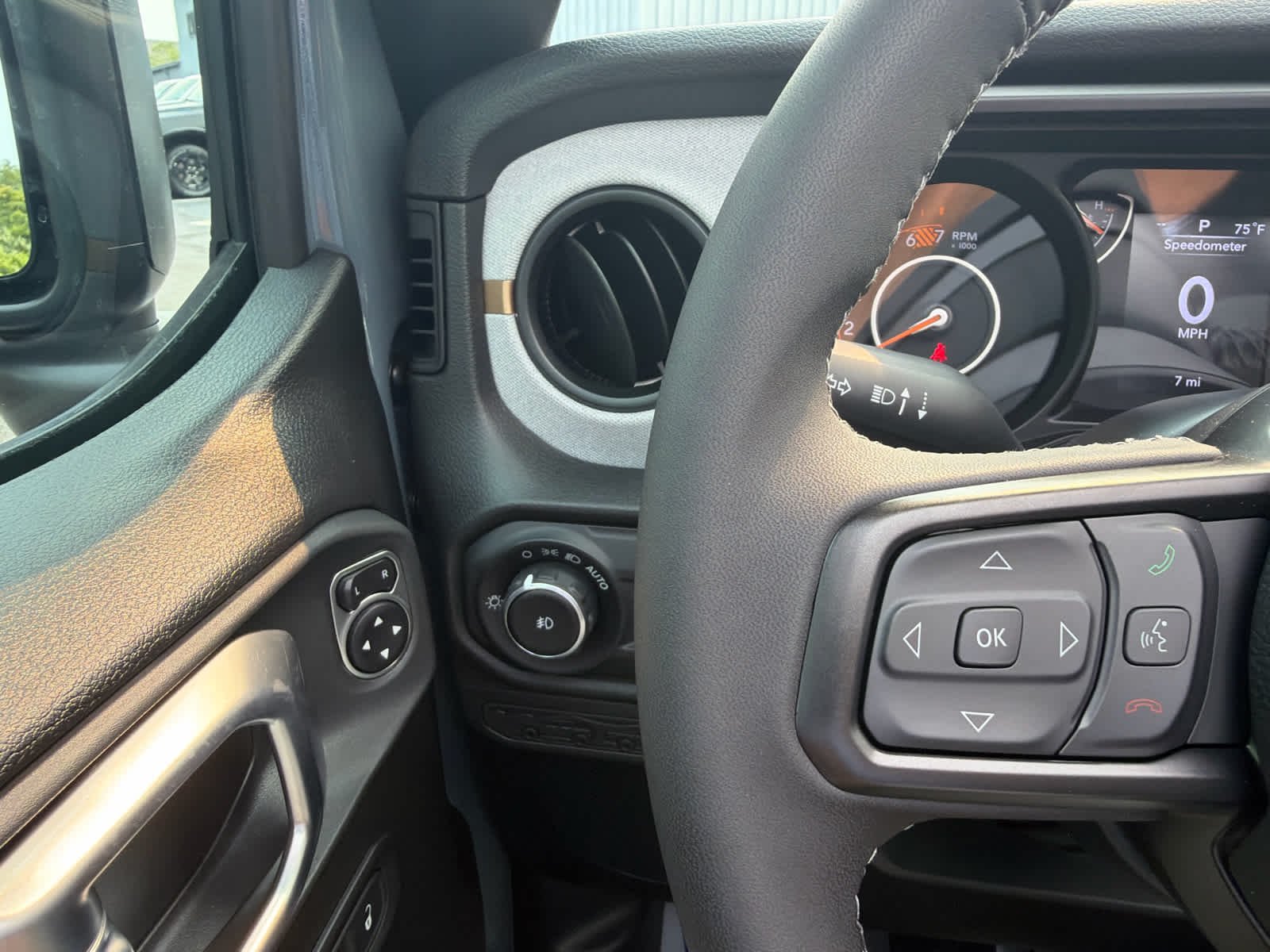 New 2026 Anvil Clearcoat Jeep Sport S image 28