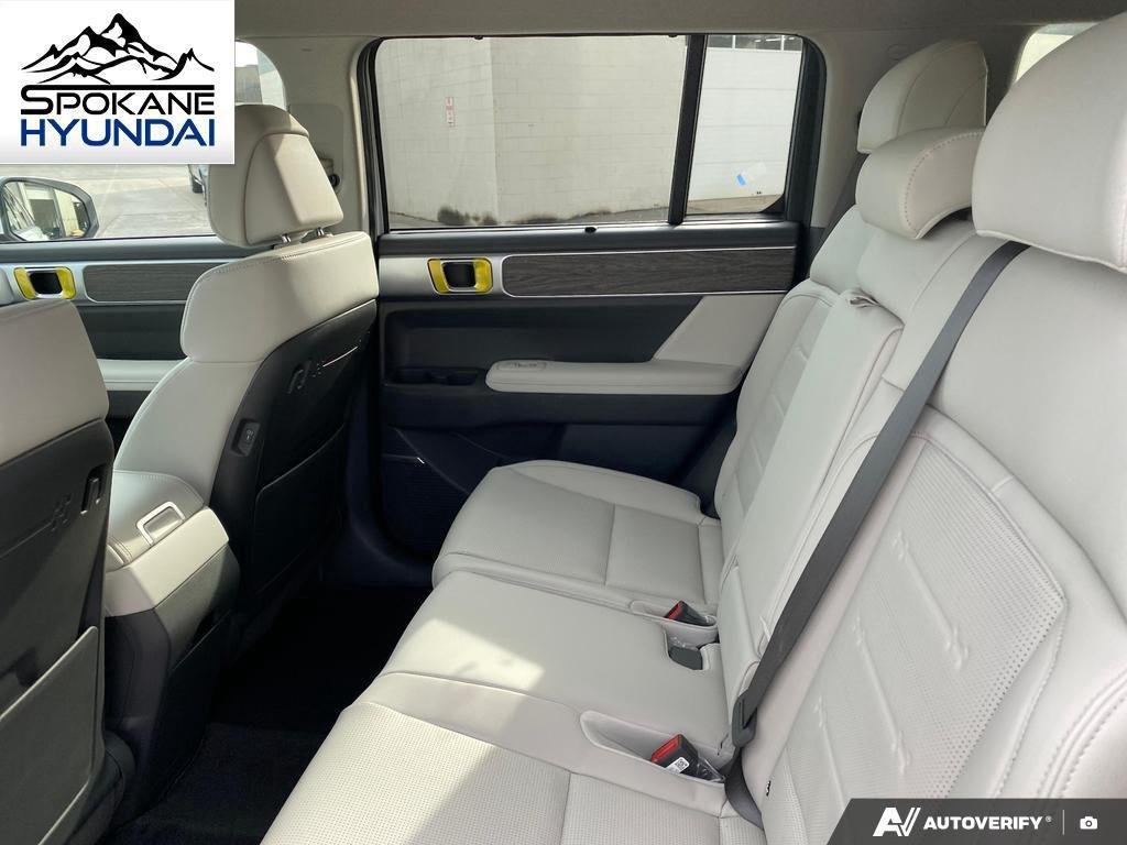 New 2027 Serenity White Hyundai Limited 7P image 26