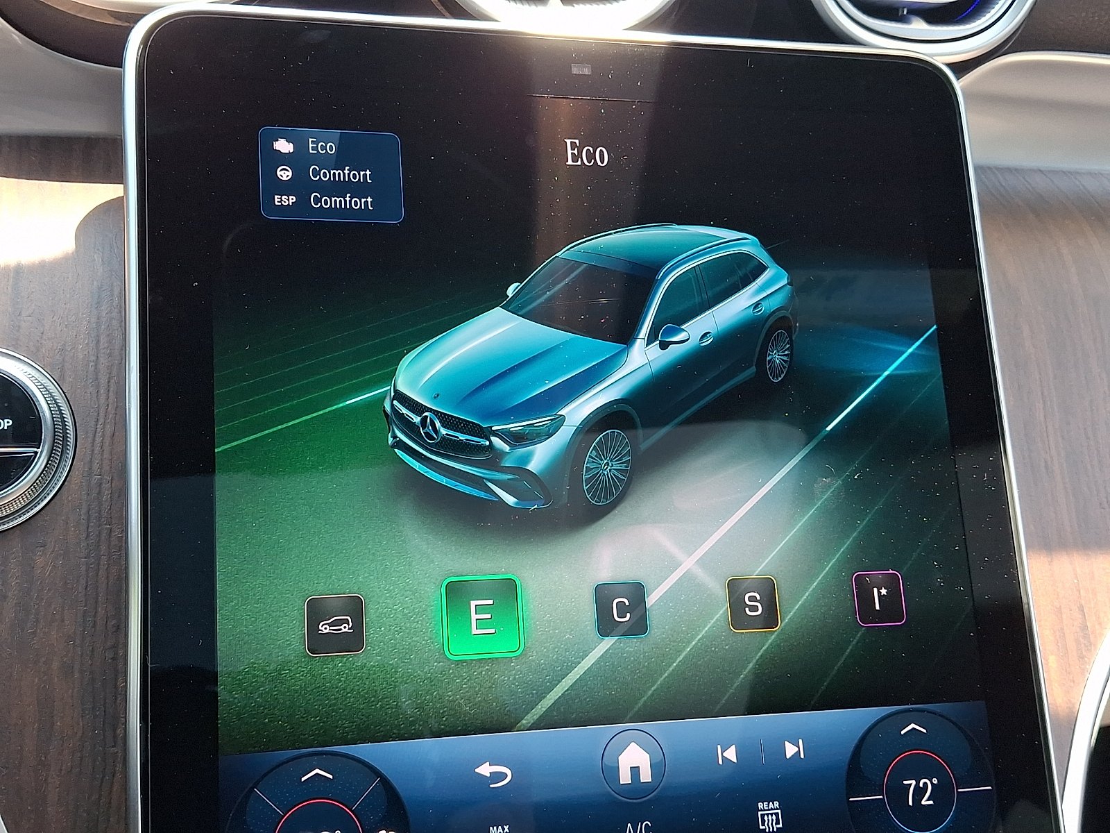 New 2026 Obsidian Black Metallic Mercedes-Benz GLC 300 image 19