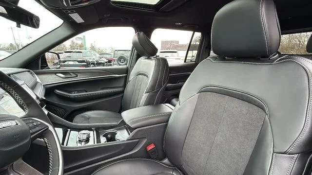 2026 Jeep Grand Cherokee Laredo - Photo 23