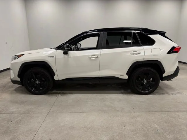 Used 2020 White Toyota XSE image 8