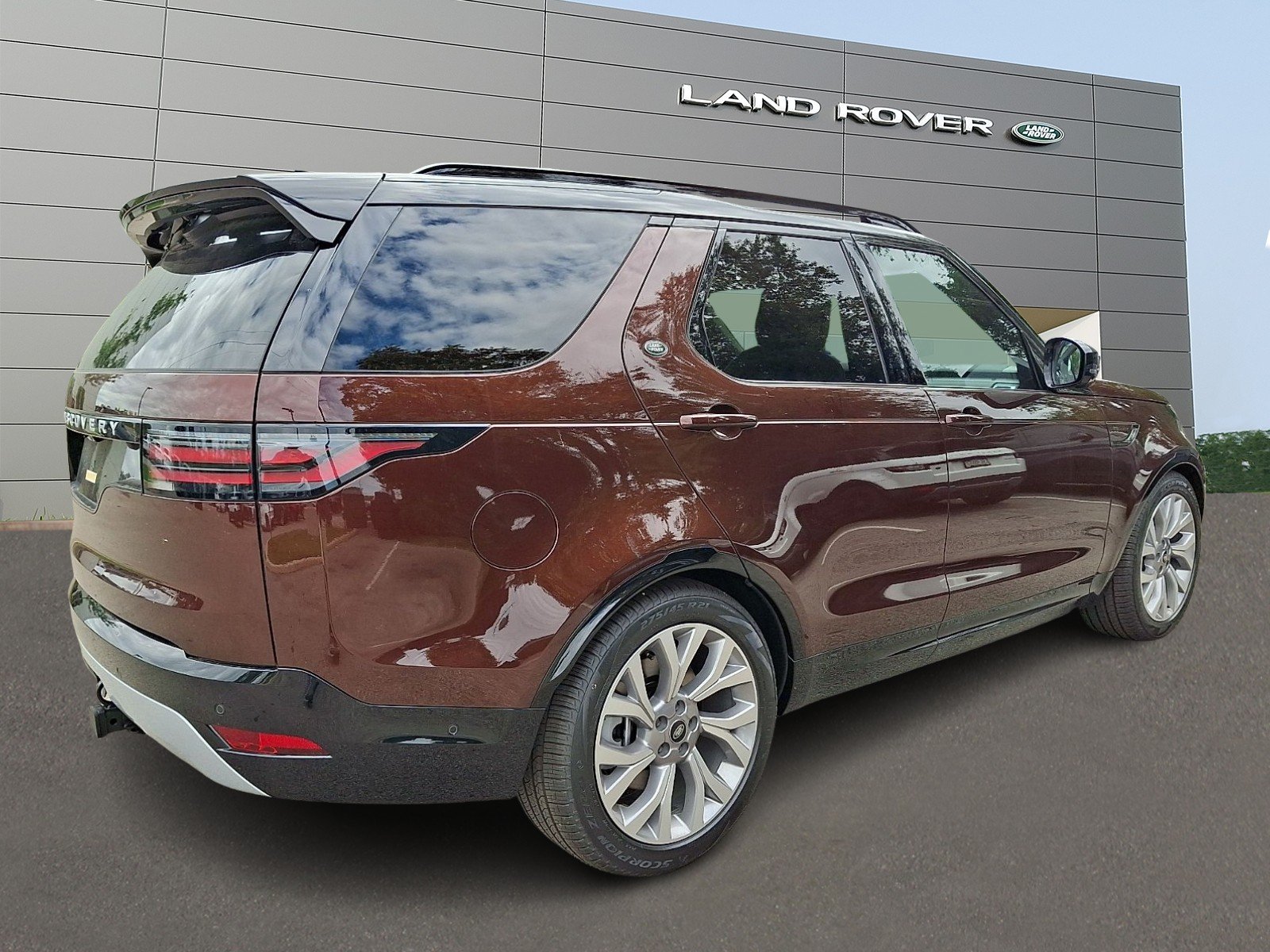 New 2026 Sedona Red Land Rover Gemini Edition image 2