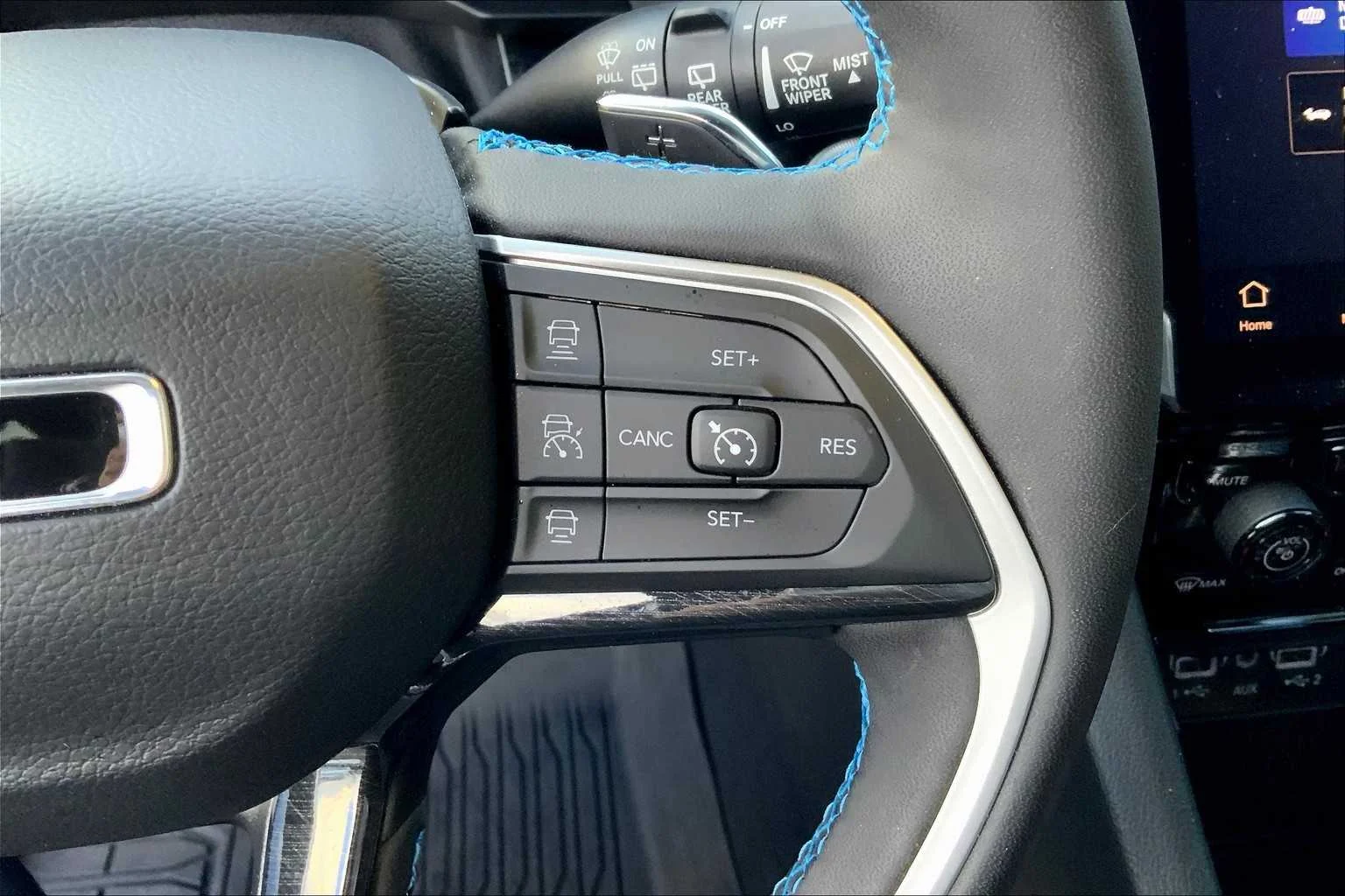 Used 2022 Baltic Gray Metallic Clearcoat Jeep Trailhawk image 24