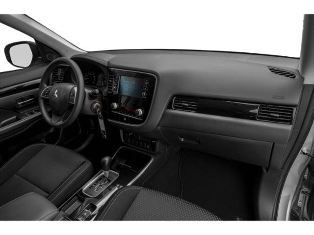Used 2020 Labrador Black Metallic Mitsubishi SEL image 15