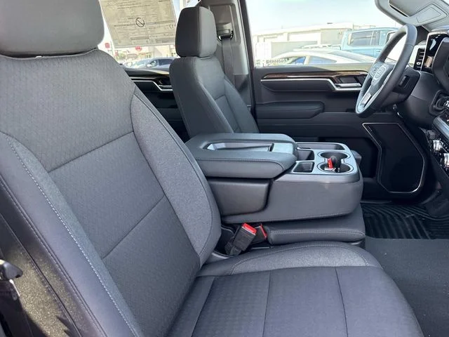 New 2026  GMC Elevation image 19