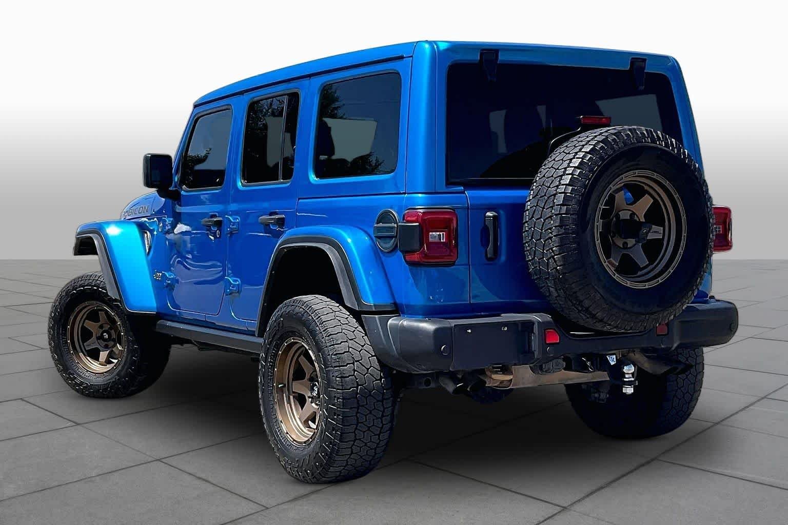 Used 2022 Hydro Blue Pearlcoat Jeep Unlimited Rubicon 392 image 11
