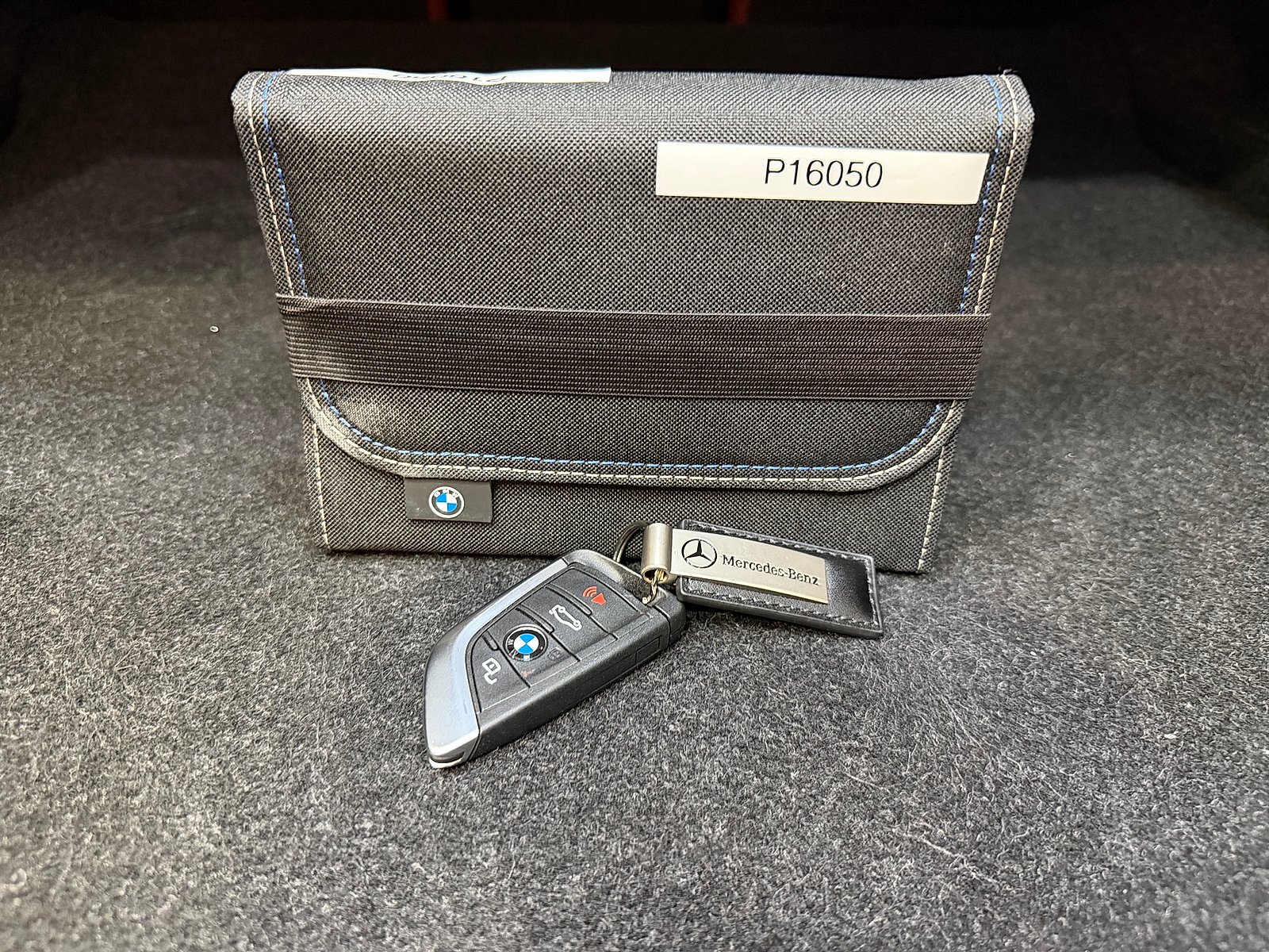 Used 2024  BMW  image 25