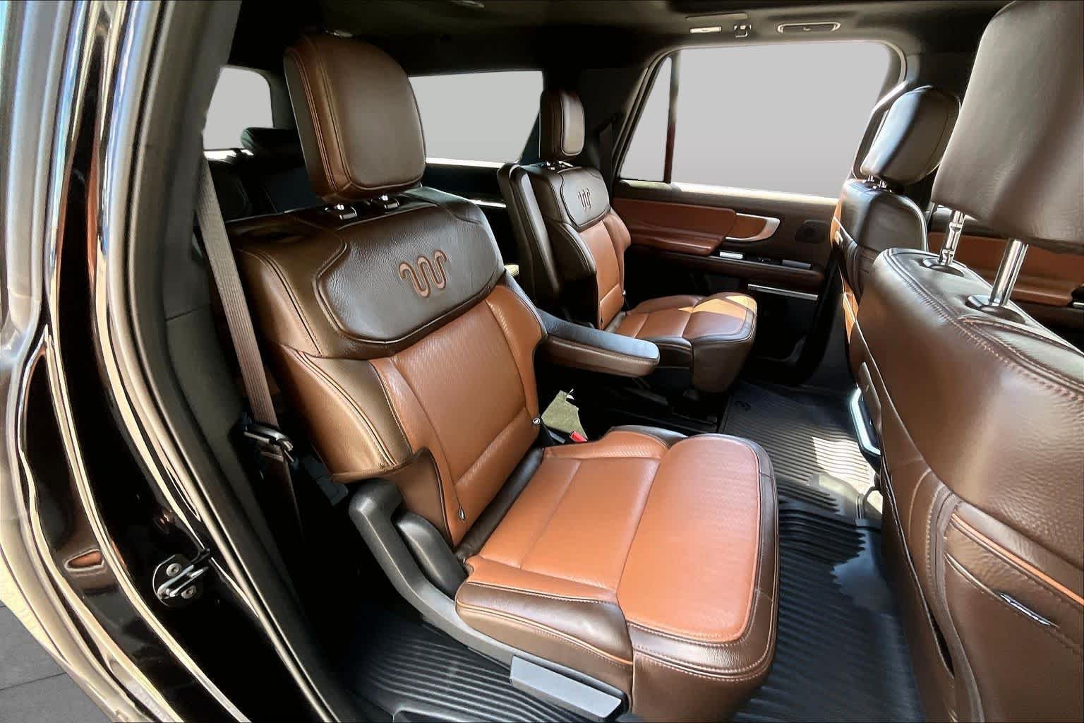 Used 2025 Agate Black Ford King Ranch image 18