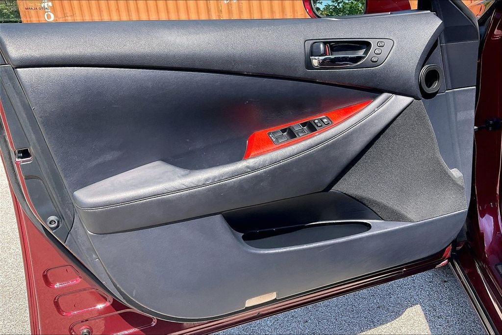 Used 2007 Red Lexus 350 image 22