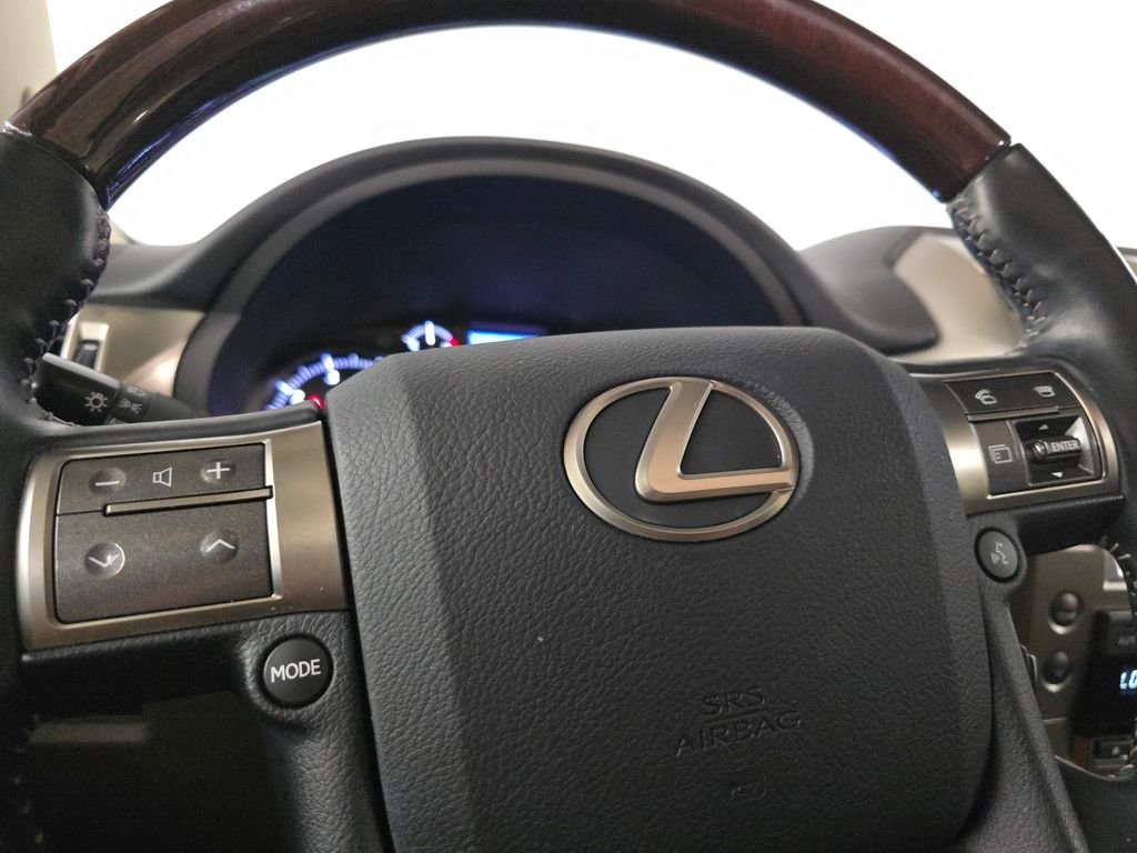 Used 2019  Lexus 460 image 22