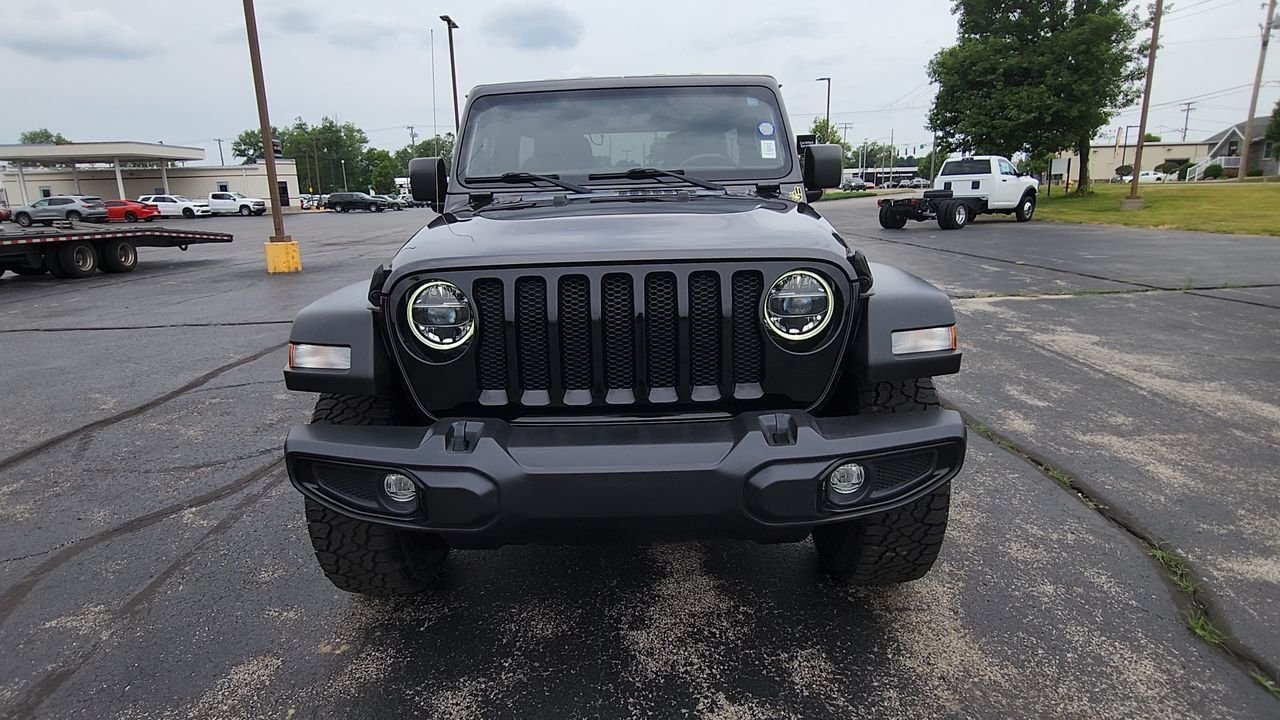 Used 2022 Granite Crystal Metallic Clearcoat Jeep Unlimited Willys image 3