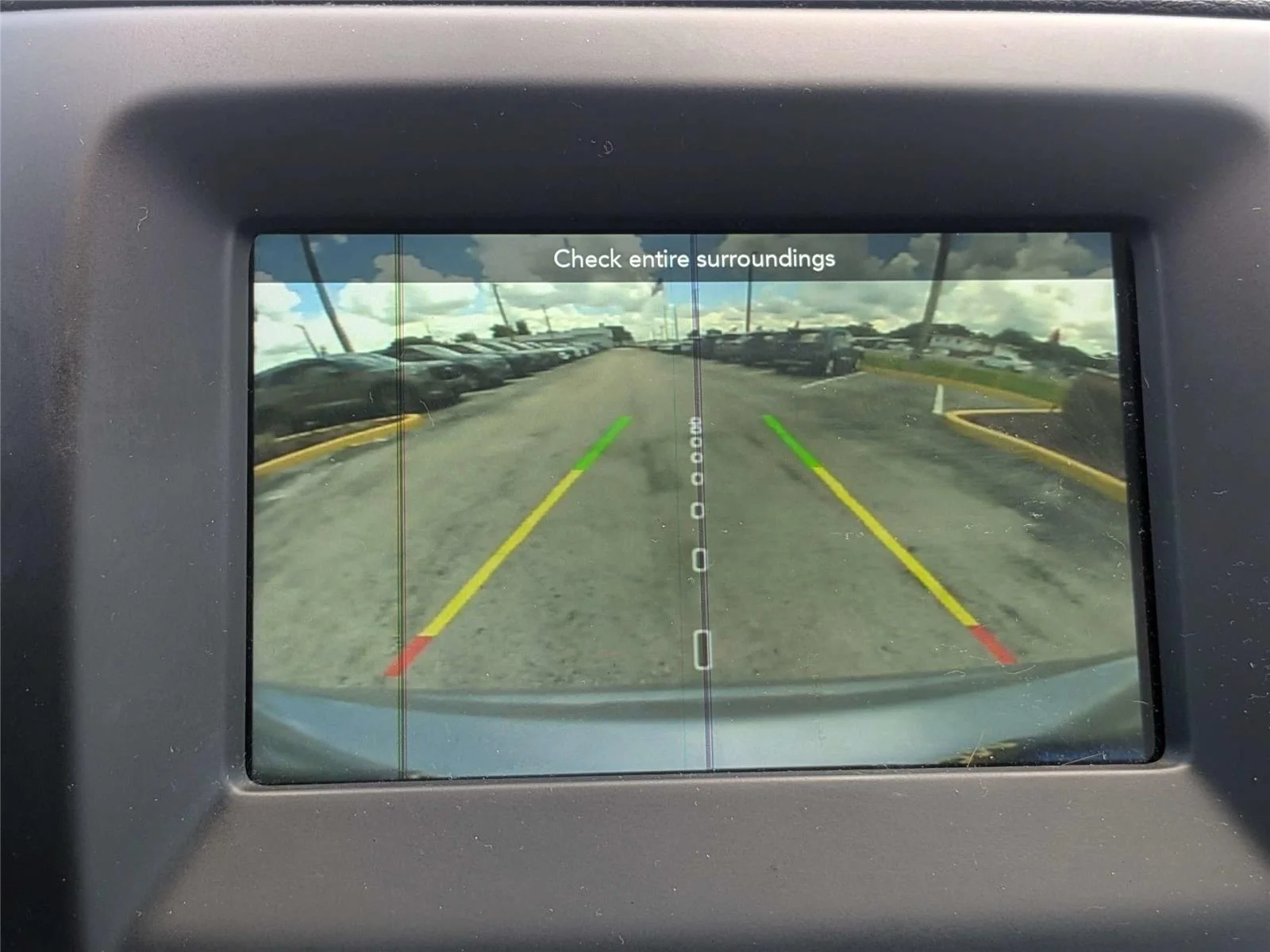 Used 2021  Jeep Latitude image 21