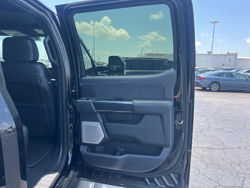 New 2026 Agate Black Metallic Ford Platinum image 24