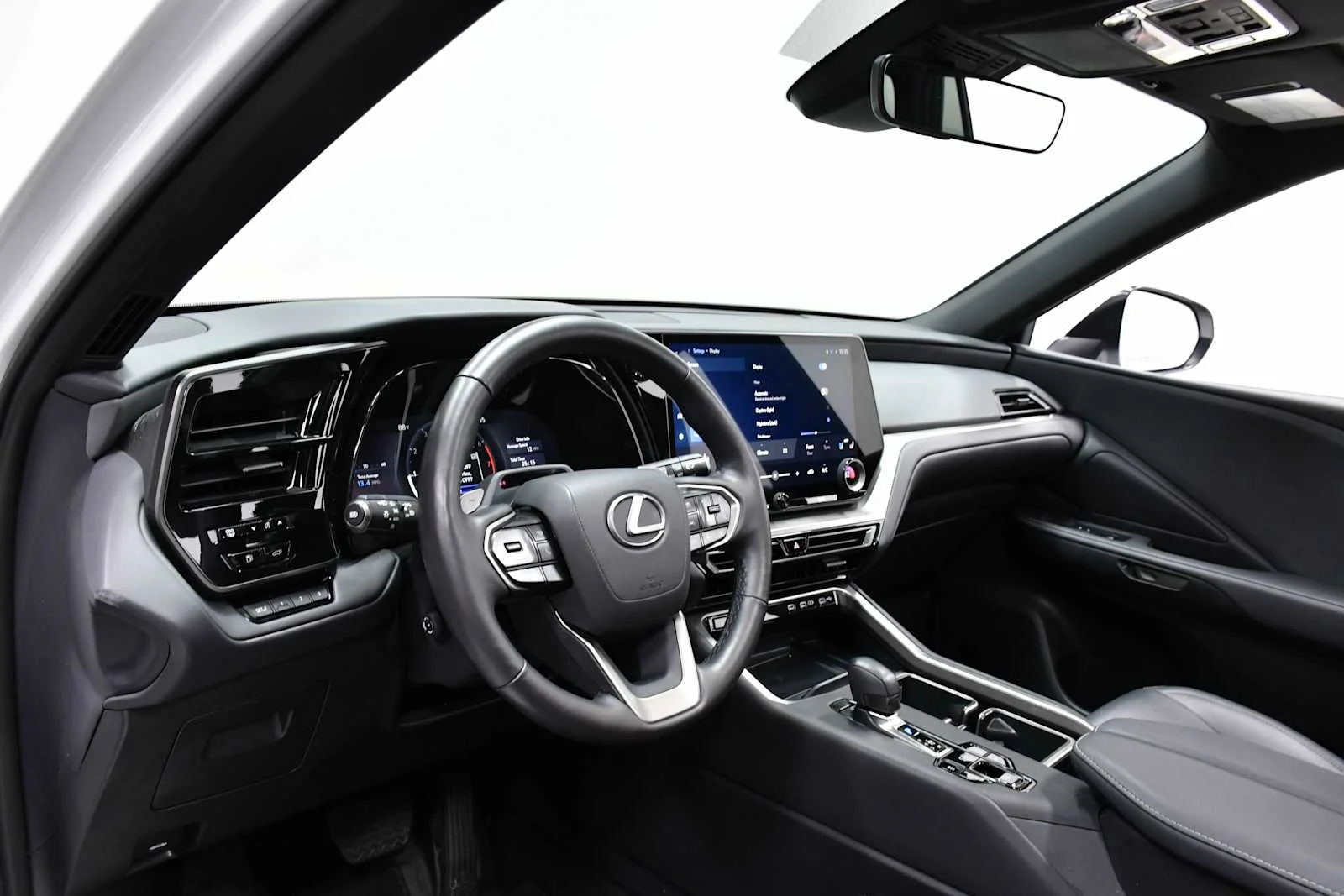 Certified Used 2025 Wind Chill Pearl Lexus Premium image 14