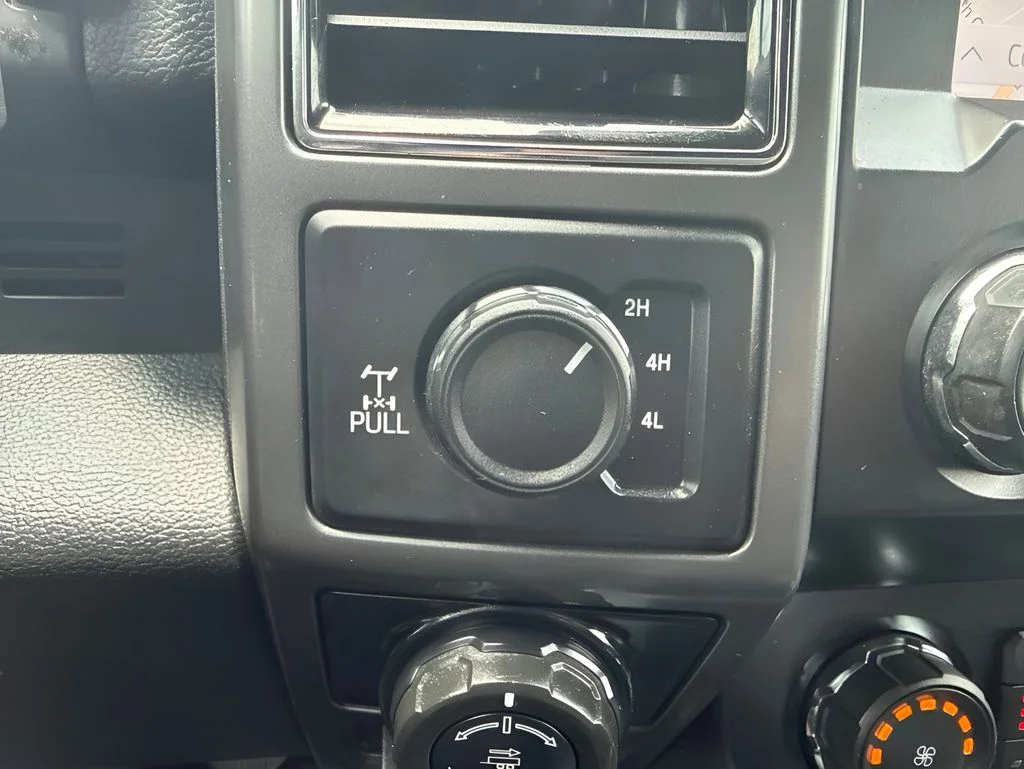 Used 2020 White Ford XLT image 22