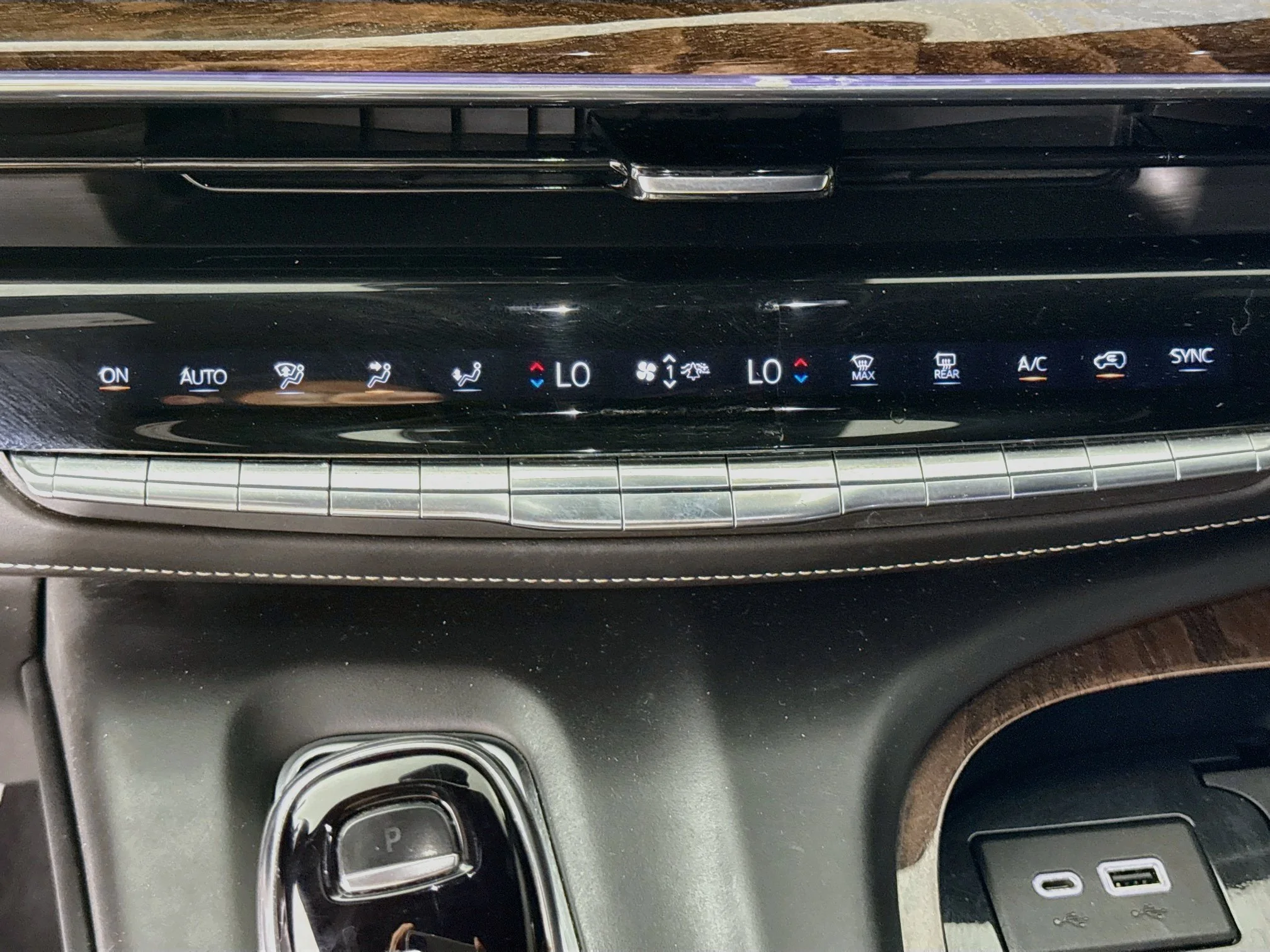 Used 2021 BLACK RAVEN Cadillac Sport Platinum image 18