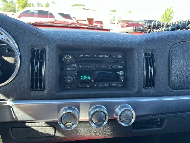 Used 2005 Red Chevrolet Base image 16