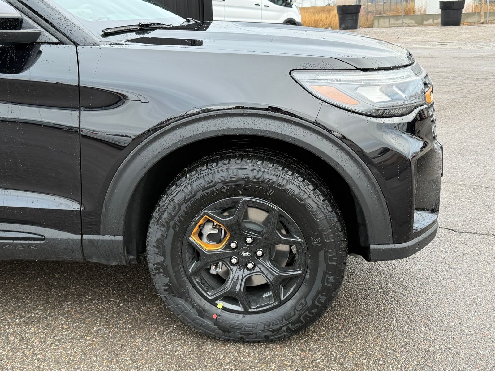 View vehicle photo 5