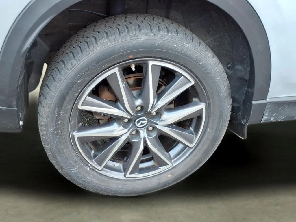 Used 2018 Silver Mazda Touring image 34