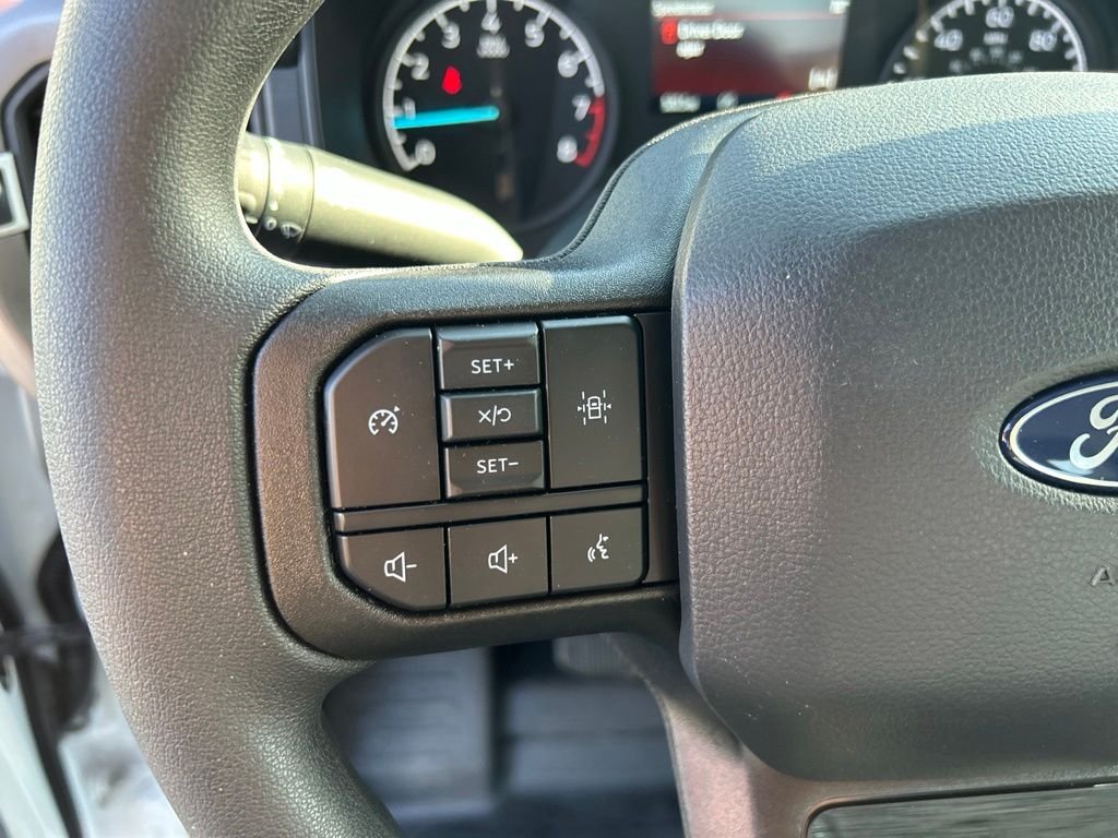 New 2026 Oxford White Ford XL image 17