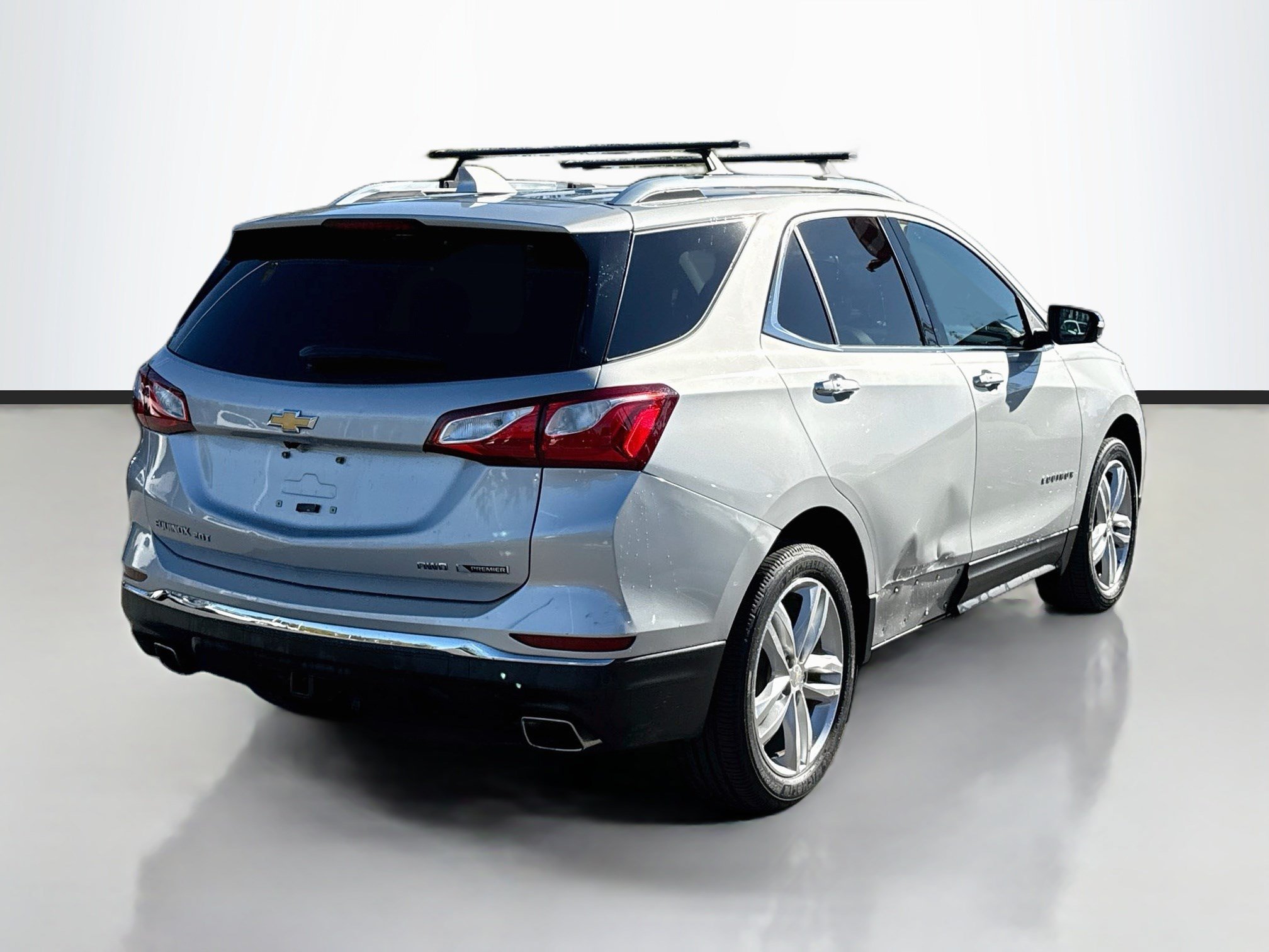 Used 2018 Silver Ice Metallic Chevrolet Premier image 7