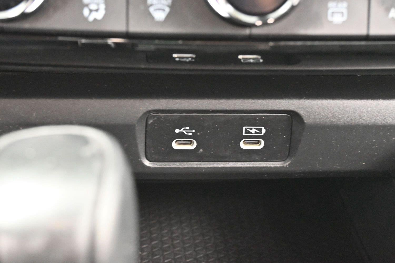 Used 2024 Platinum White Pearl Honda Sport image 23