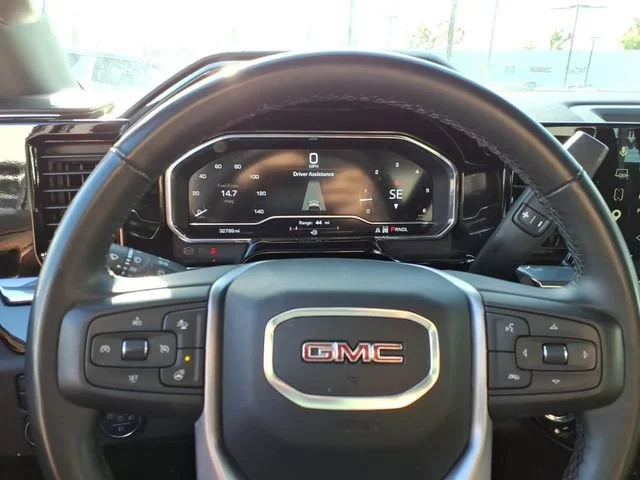 Used 2025 Summit White GMC SLT image 17