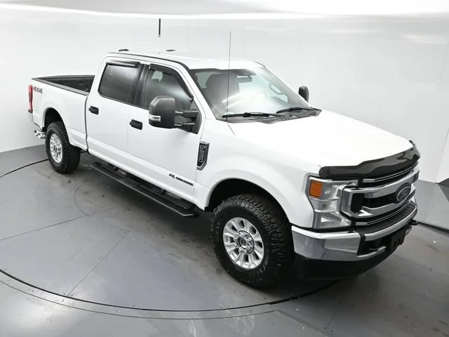 Used 2020 White Ford XL image 27