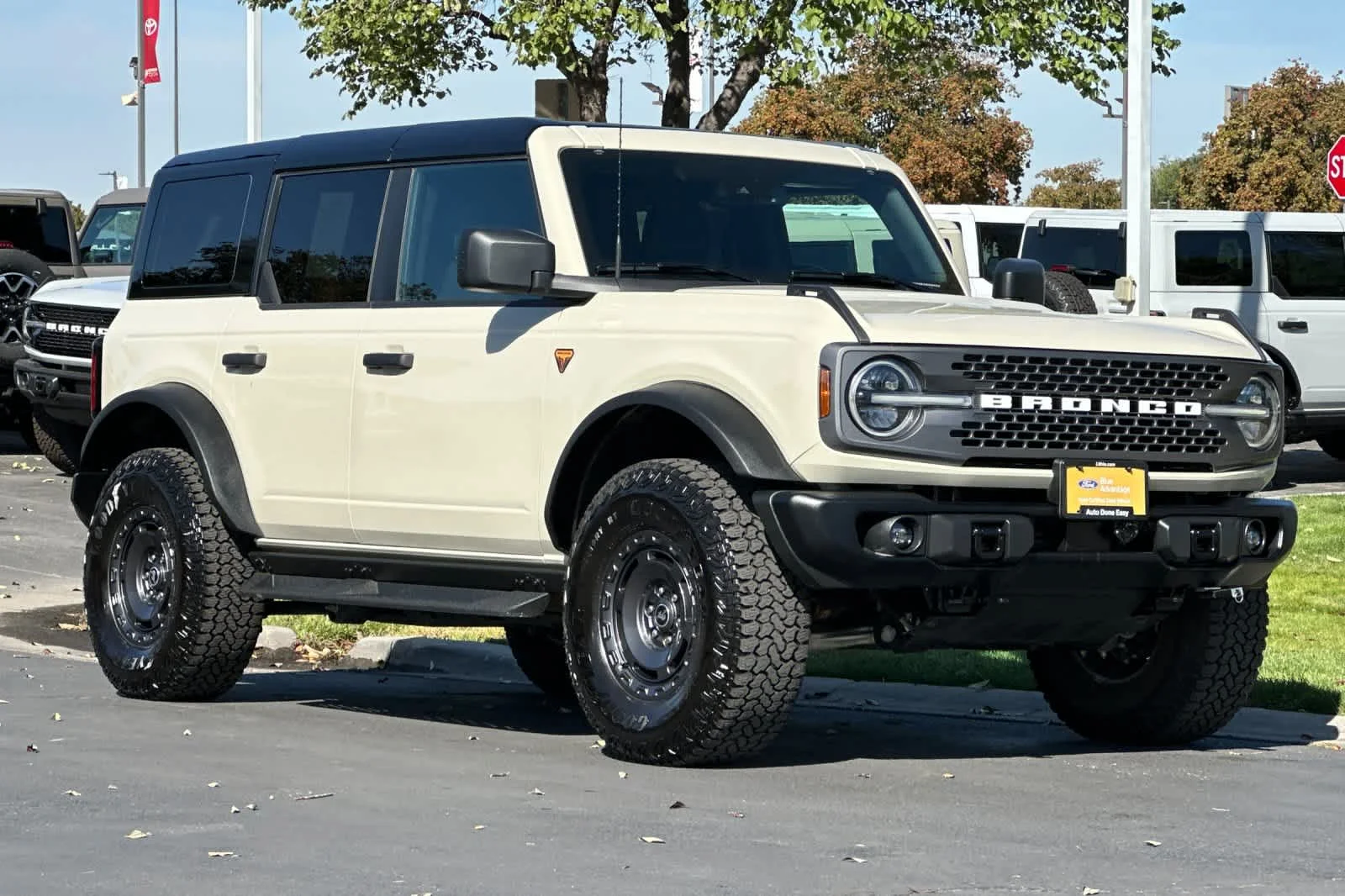 Certified Used 2025 Desert Sand Ford Badlands image 9