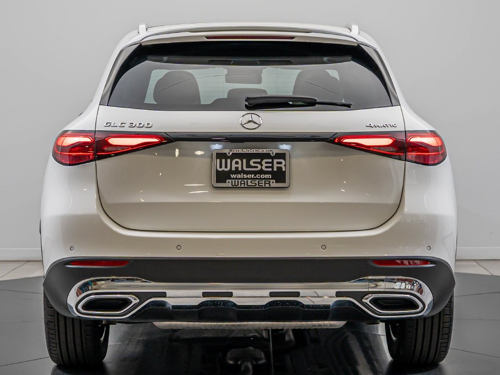 Used 2026 Polar White Mercedes-Benz GLC 300 image 7