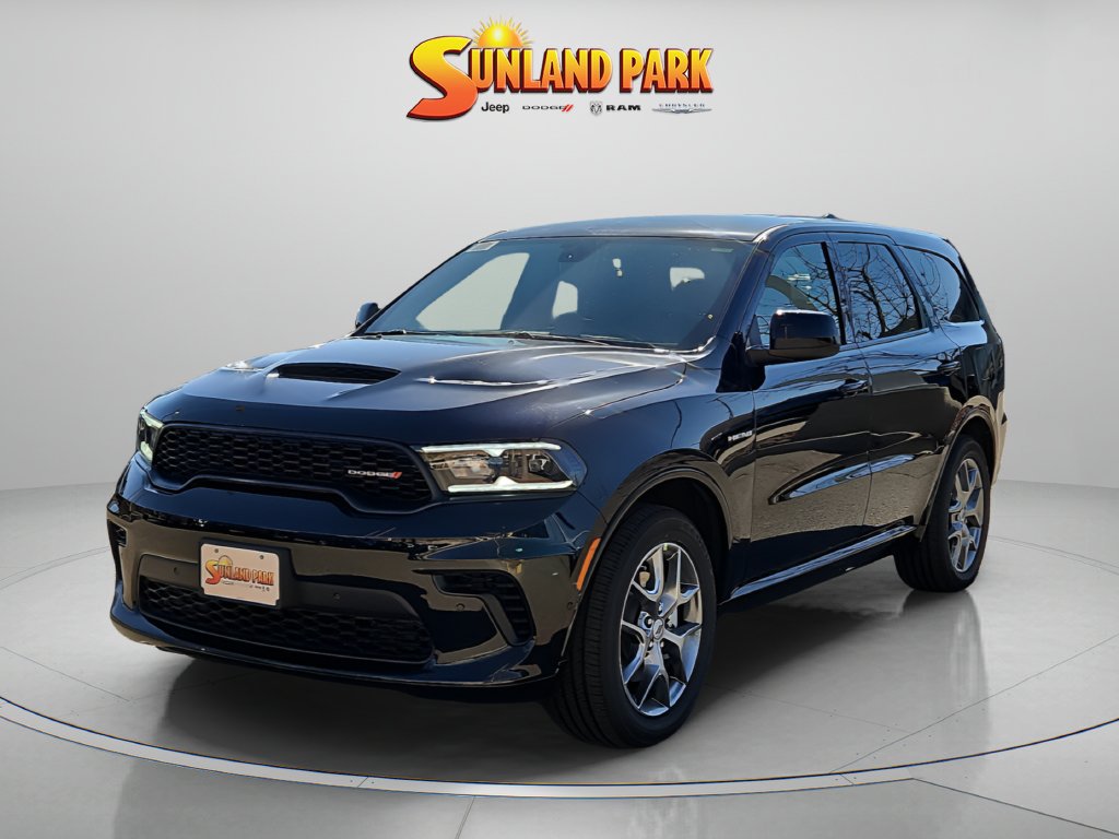 New 2026 Diamond Black Clear-Coat Exterior Paint Dodge GT HEMI V8 image 2