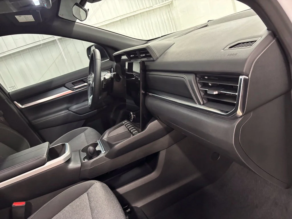 Used 2026 White GMC Elevation image 16
