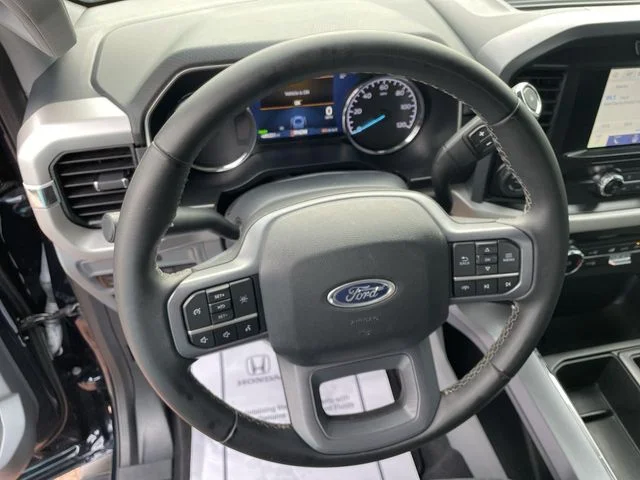 Used 2023 Blue Ford XLT image 12