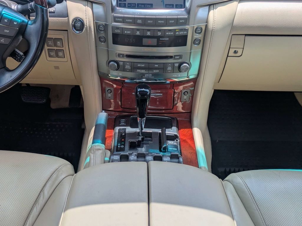 Used 2009 Black Lexus 570 image 19