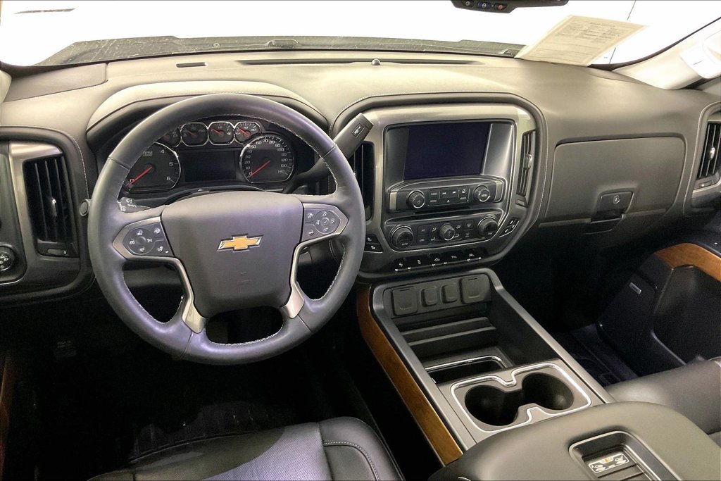 Used 2018 White Chevrolet LTZ image 3