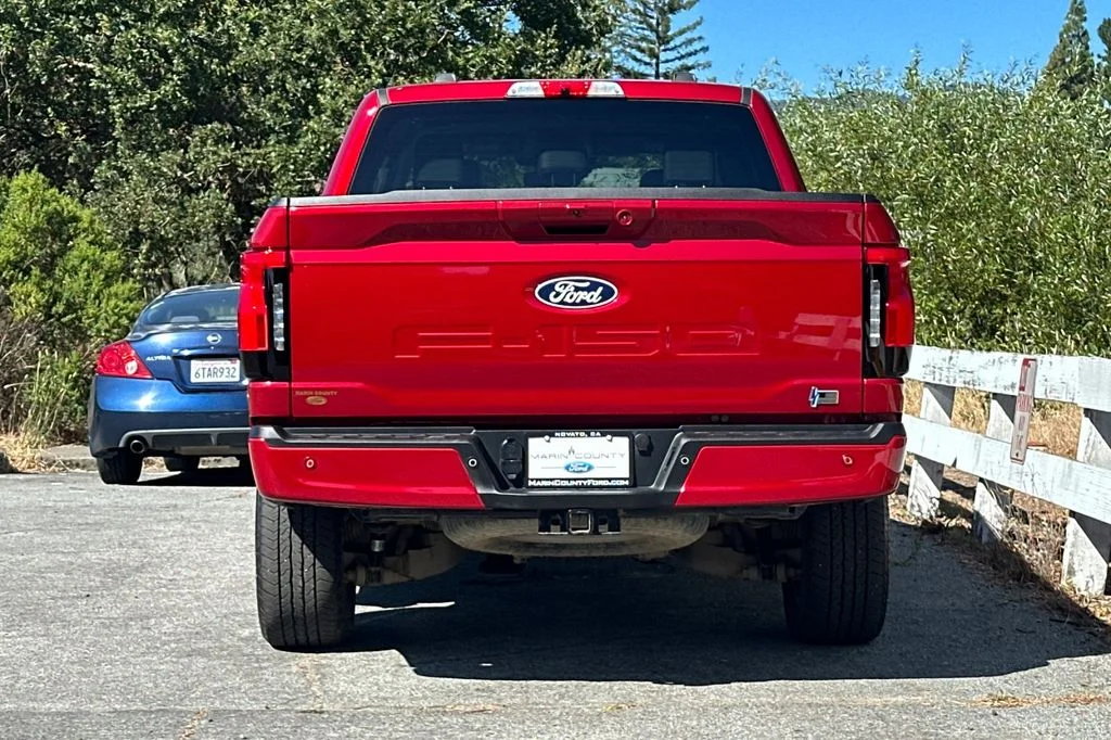 Used 2025 Red Ford Flash image 5