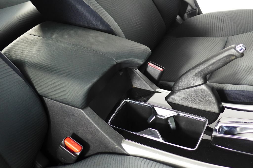 2016 Honda Accord LX - Photo 16