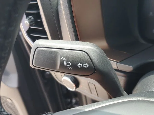 New 2026 Carbonized Gray Metallic Ford Outer Banks® image 28