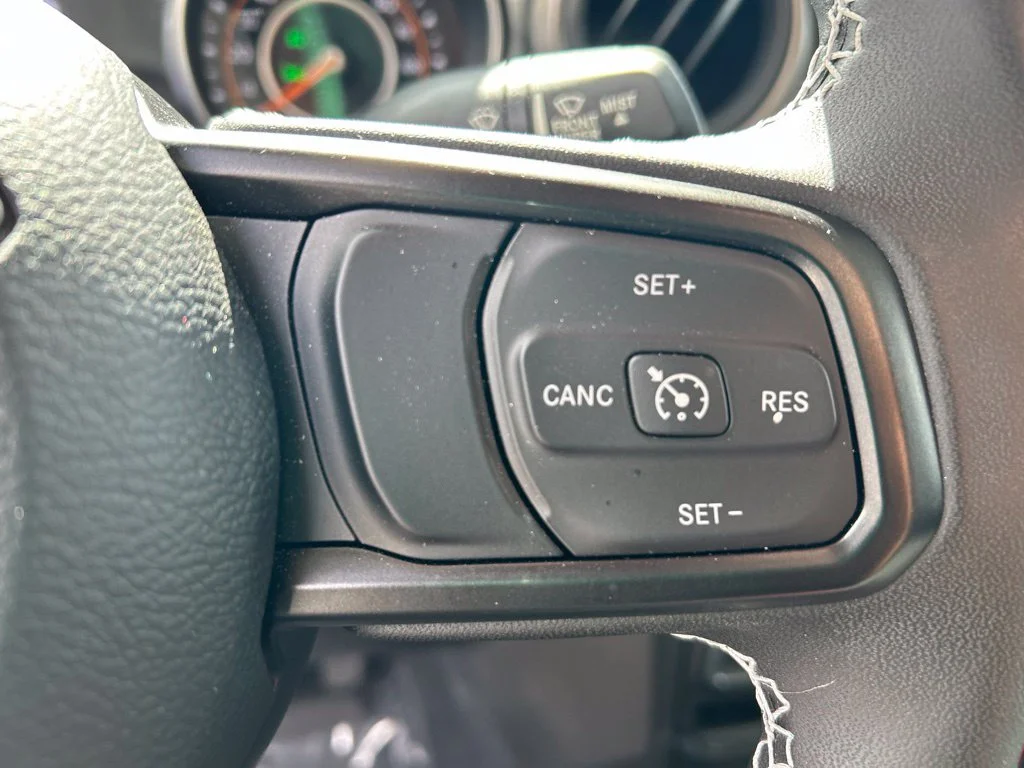 Used 2023 Gray Jeep Sport image 18