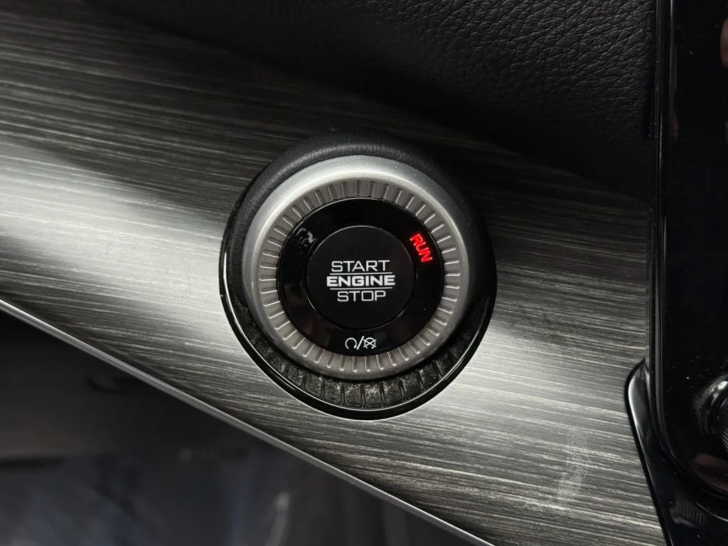 Used 2024 White Jeep Series II image 28