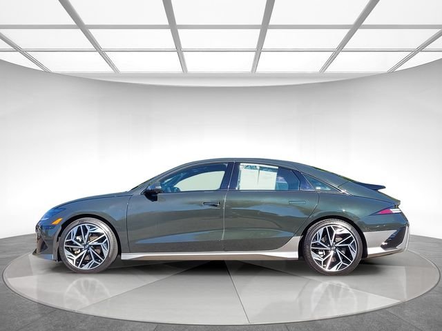 Used 2023 Green Hyundai Limited image 7