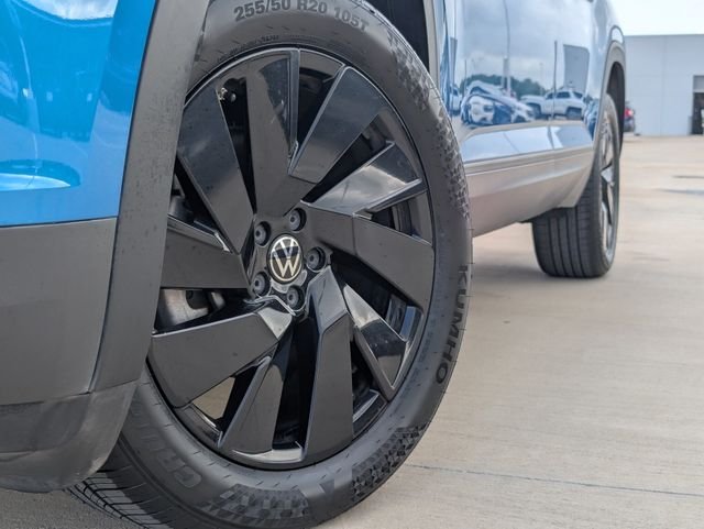 Used 2024 Blue Volkswagen 2.0T SE w/Technology image 2