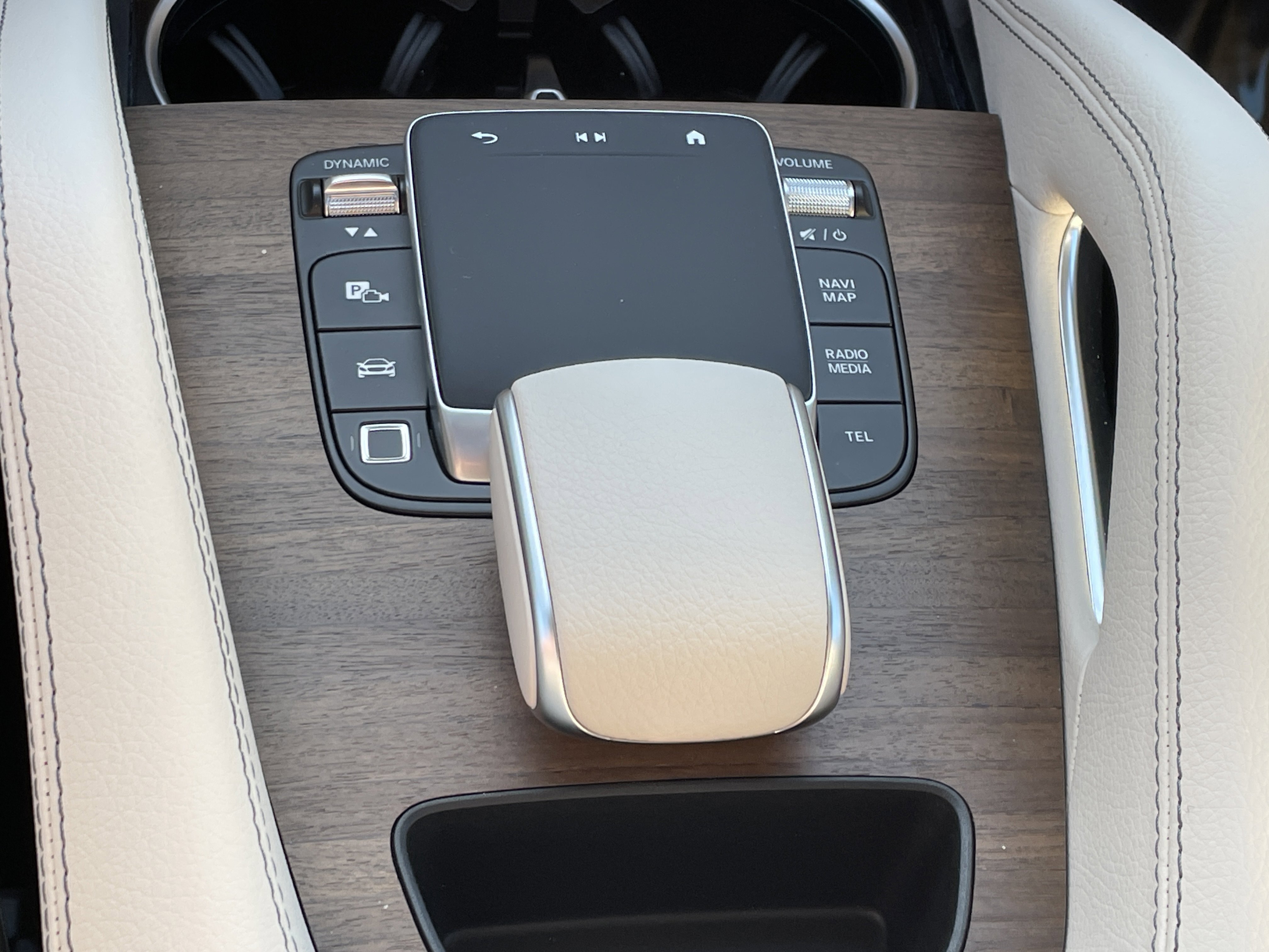 New 2026 Polar White Mercedes-Benz GLE 450 4MATIC® Coupe image 31