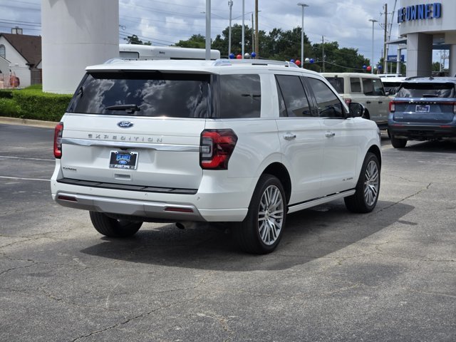 Used 2022 White Metallic Ford  image 7