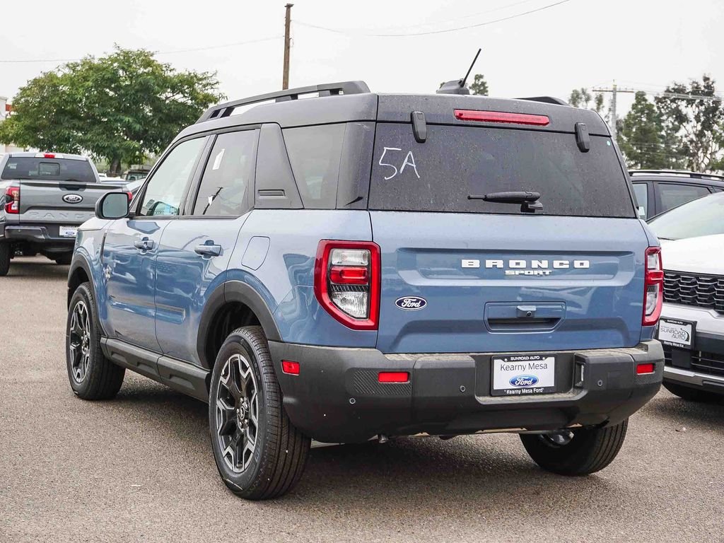New 2026 Azure Gray Metallic Tri-Coat Ford Outer Banks image 4